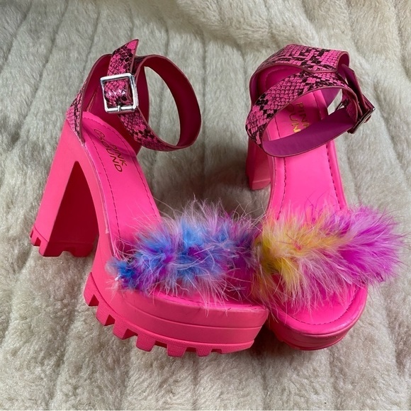 PINK SOUND Heels - Picture 6 of 8